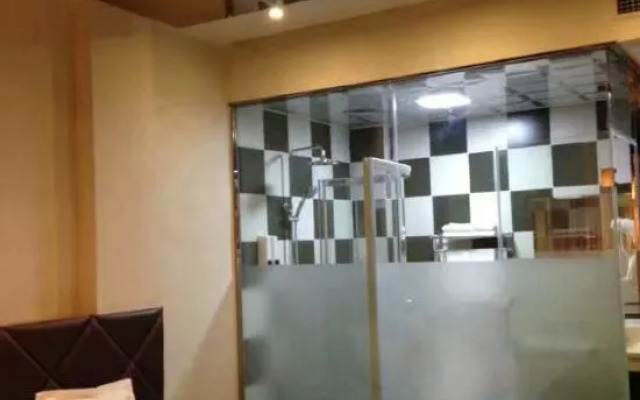 Junyu Business Hotel