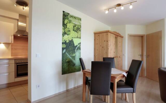 Light Filled Apartment in Düdinghausen Sauerland With Garden