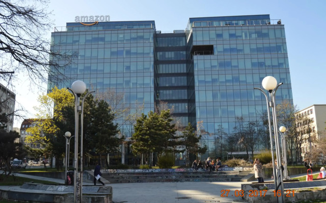 Apartment Accommodation up to 17