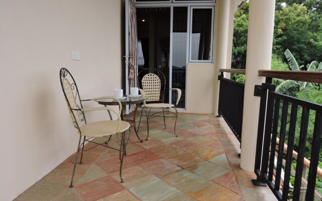 Smiling hill Apartments & Guesthouse