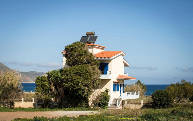 Mantilida Villa & Studio