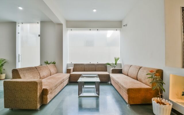 The Sejour by OYO Rooms