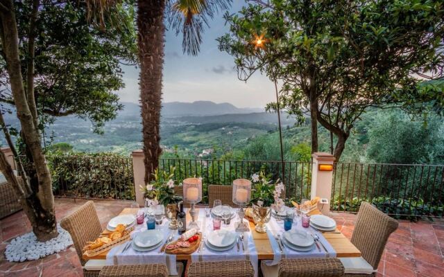 Villa Lina in Lucca With 4 Bedrooms and 3 Bathrooms