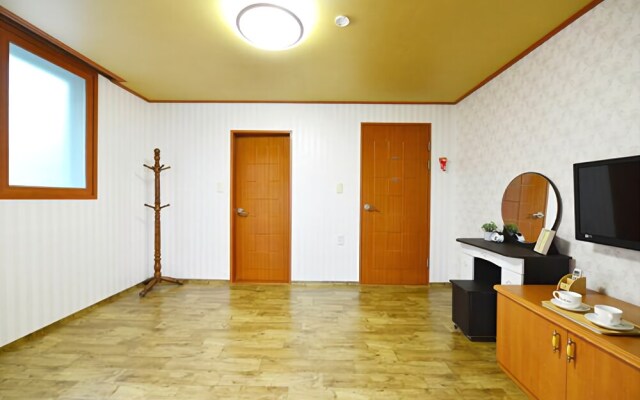 Anmyeondo Ocean View Pension