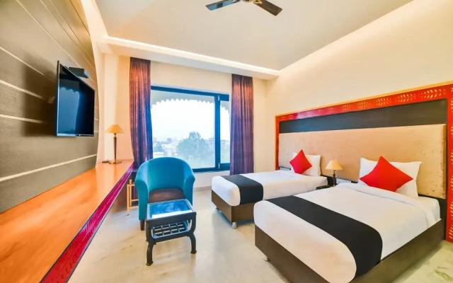 Capital O 38052 Hotel Bhopal Palace