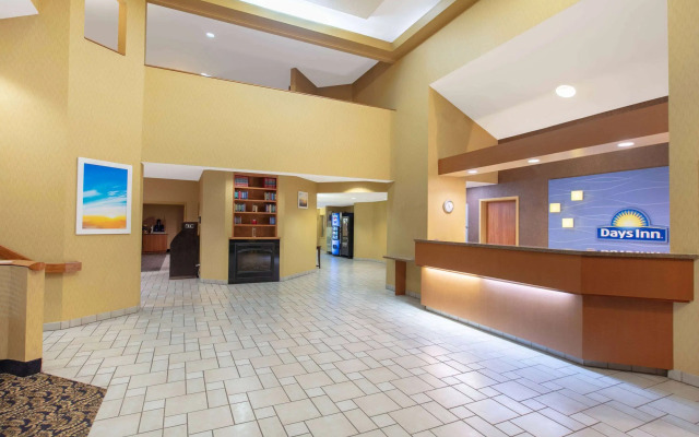 Days Inn by Wyndham Tulsa Central