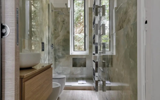 Chic flat with easy city centre access