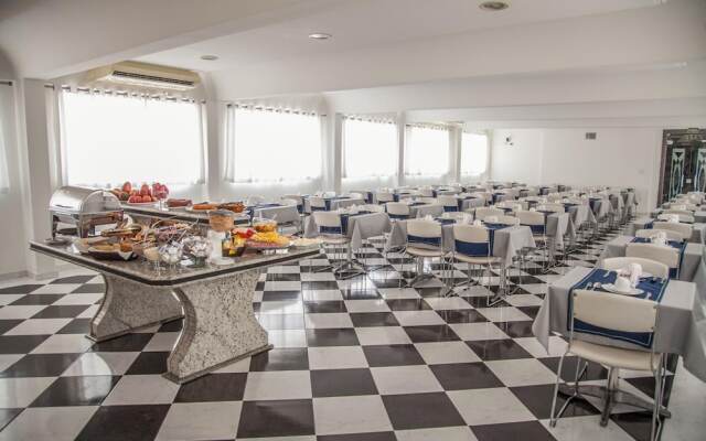 Atlantico Inn Apart Hotel