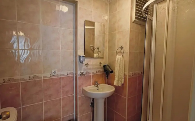 Taç Home