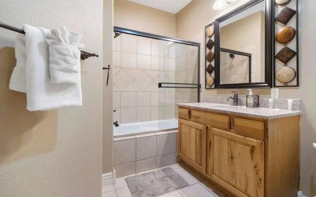 Blue Bird Hideaway - Near Silver Dollar City