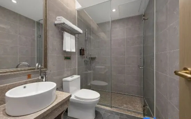 Vienna 3 Best Hotel – Bathroom – Dalian