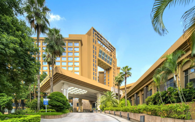 Royal Garden Hotel