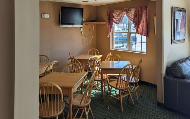 St Clair Inn and Suites