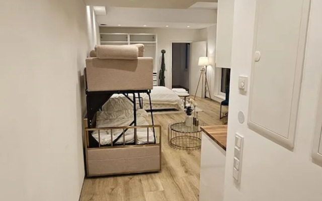 UG Neubau City Wohnung (optional Pool+Gym+2tes Bad extra buchbar)