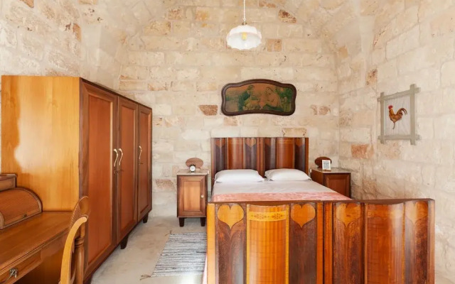 Masseria Misocampo With Garden And Pool