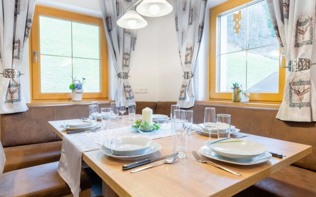 Spacious Apartment in Saalbach with Ski Boot Heaters