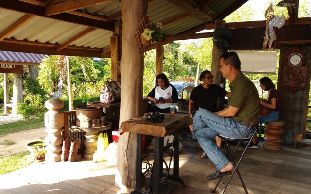 Heun Plai Na Homestay