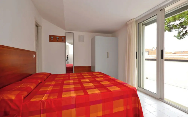Familiar Flat With Balcony