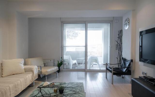 Seaside Maisonette for 5 in Itea