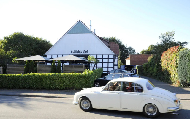 Schlichte Hof