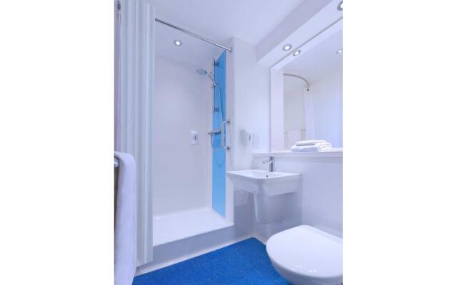 Travelodge London Wembley Hotel