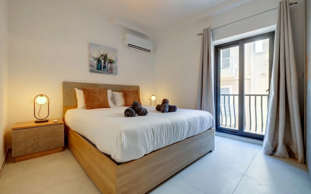 Cozy 2BR Sliema Getaway by the Water