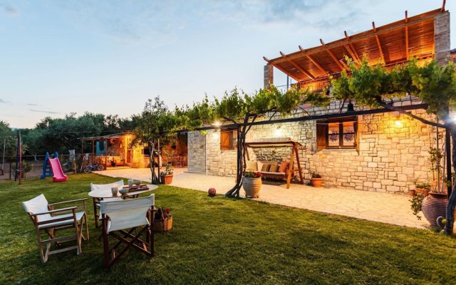 Petalidi Stone House With Garden Near the Beach