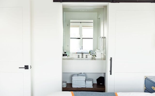 The Suites at Fishermen's Village