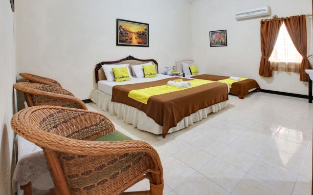 Bogor Guest House by Literooms