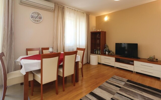 Beautiful Home in Krilo Jesenice With Wifi and 3 Bedrooms