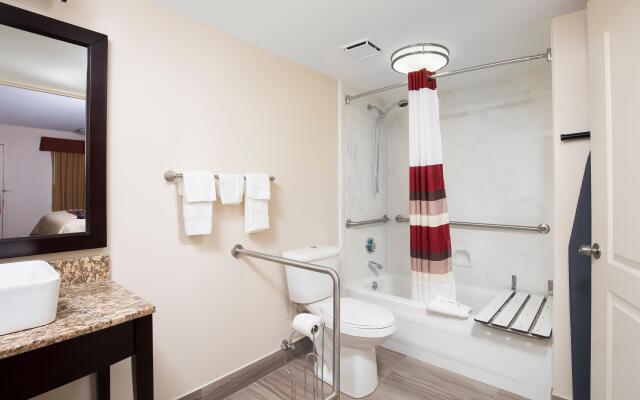 Red Roof Inn PLUS+ Birmingham East - Irondale/ Airport