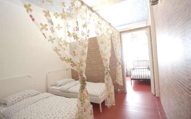 Tiger Lily Hostel