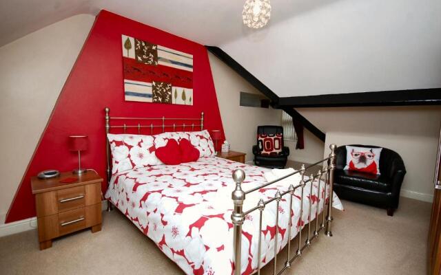 Launceston Villa