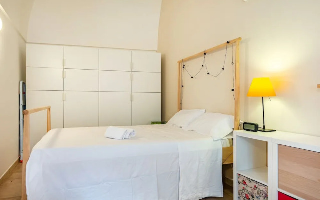 Le Stravolte in the Centre of Ceglie Mess