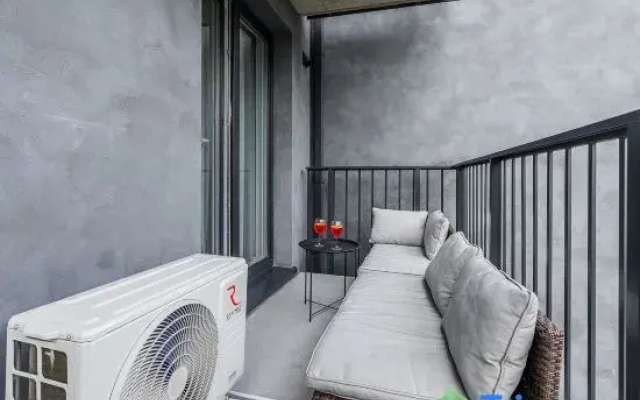 Lumina 4-room apartment near the city center