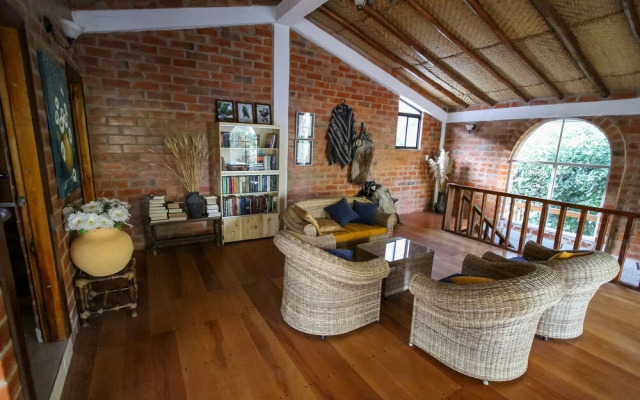 Pululahua Ecolodge