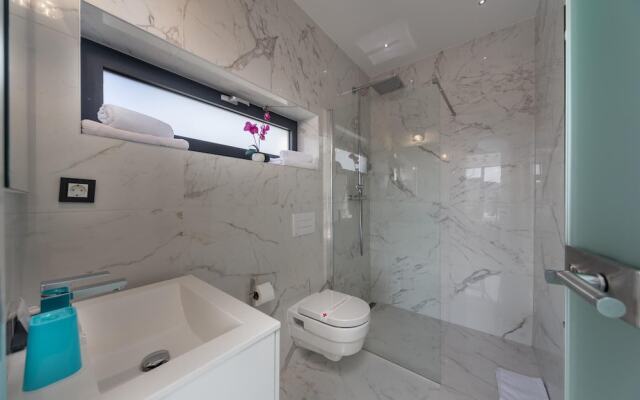 Amazing Home in Kostelj With Wifi and 4 Bedrooms