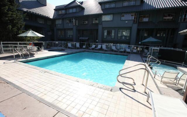 Glacier Lodge