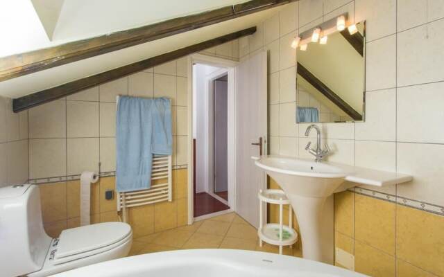 Apartment Little House