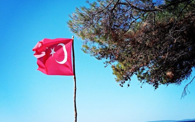 Maidos Hotel & Suites