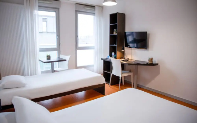 Zenitude Hôtel-Résidences Besançon Les Hauts du Chazal 3*