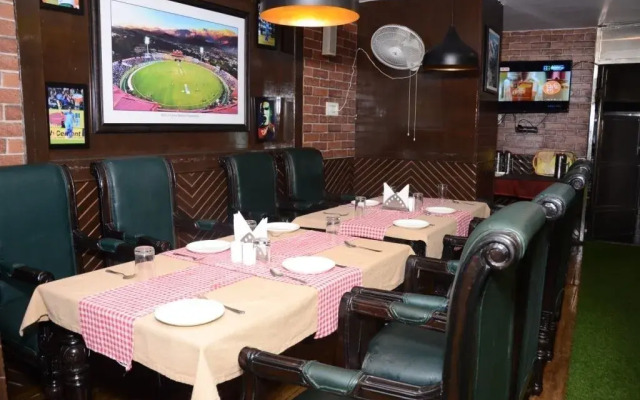 Hotel Plaza Residency