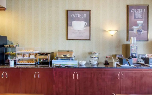 Comfort Inn & Suites