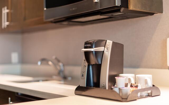 Holiday Inn Express Hotel & Suites Riverport Richmond by IHG