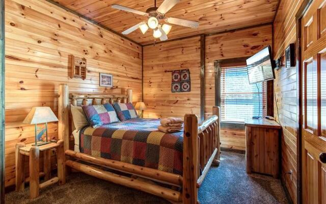 Old Hickory Lodge - Four Bedroom Cabin