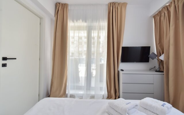 Wave 3 Promenada Apartments