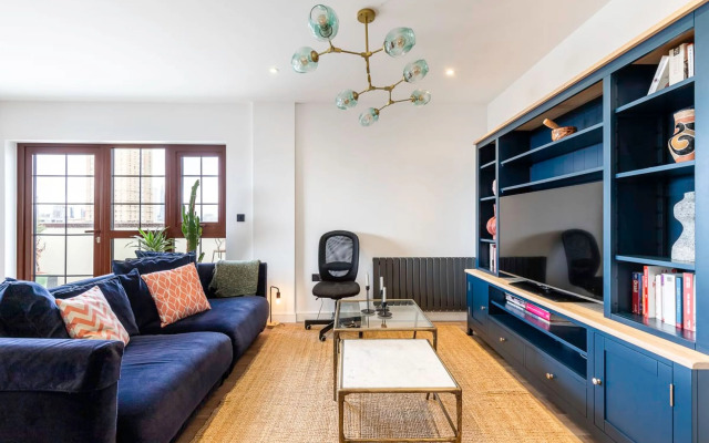 City View Spacious 2 Bedroom Penthouse