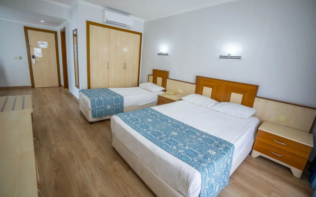 Calido Sol Hotel