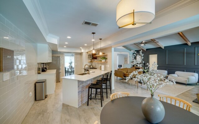 Bakersfield Oasis: Private Pool, Hot Tub & Patio!