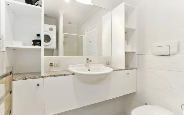 Zodiaks Princes Wharf 1 Bedroom Apartment